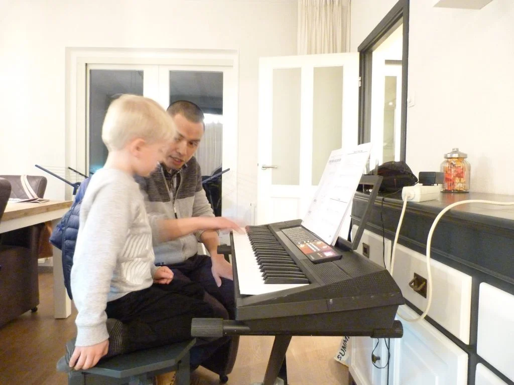 Theo Moorrees - Keyboard en pianoleraar in Drenthe